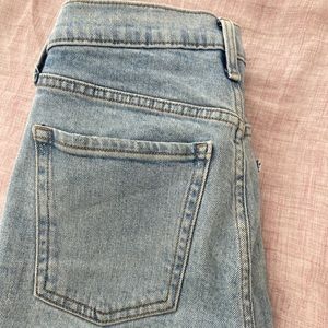 Old navy cropped jeans size 4